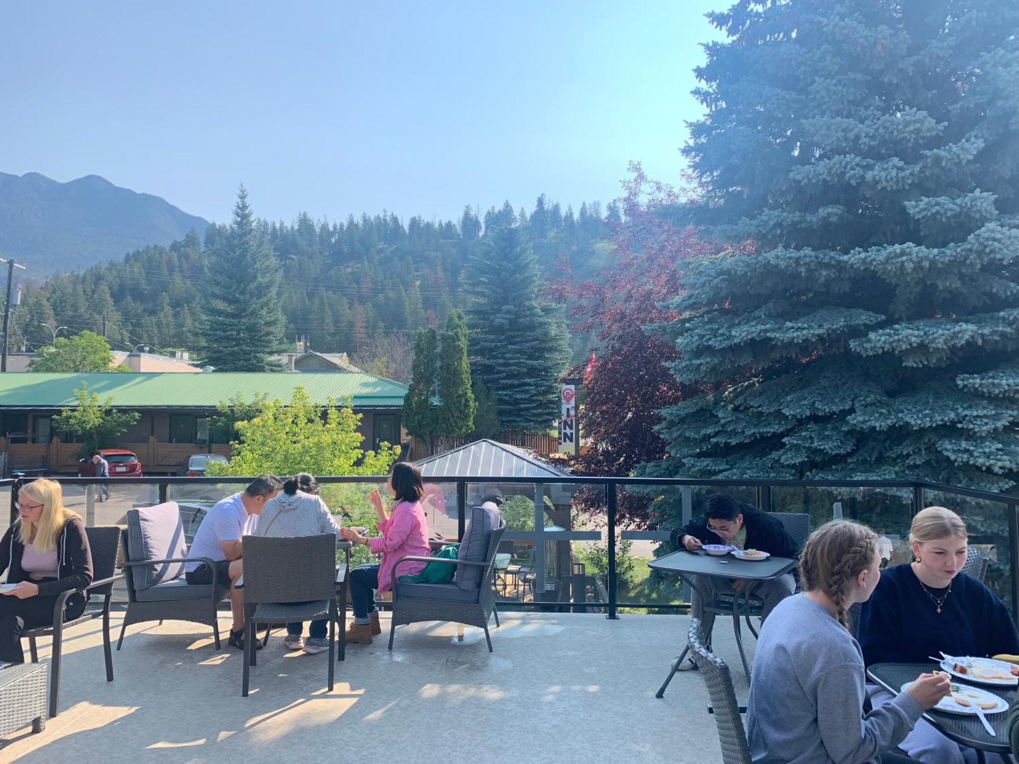 Destination Inn Radium Hot Springs Exteriér fotografie